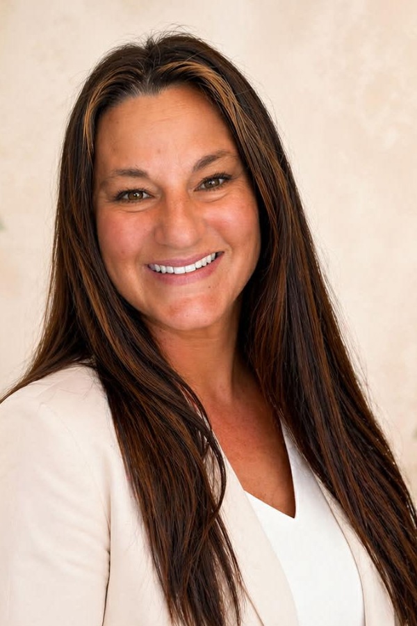 Cruise Brothers Travel Agent Dena Czerniawski